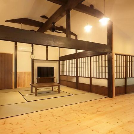 【コテージくぎの】大谷川沿いの露天風呂があるコテージ Minamiaso Esterno foto